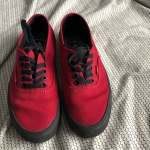 Vans authentic red